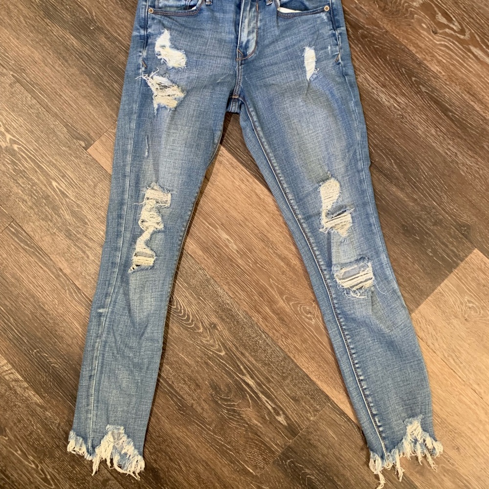 Express Jegging Distressed Jeans